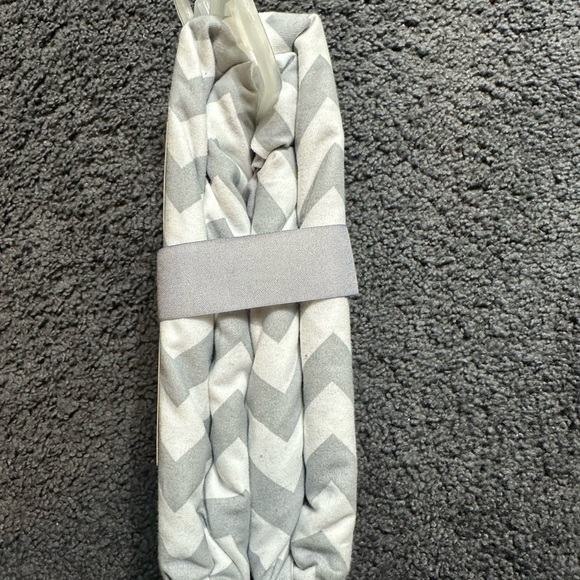 Cloud Island Gray Chevron Play Yard Sheets 2-Pack - Picture 3 of 6